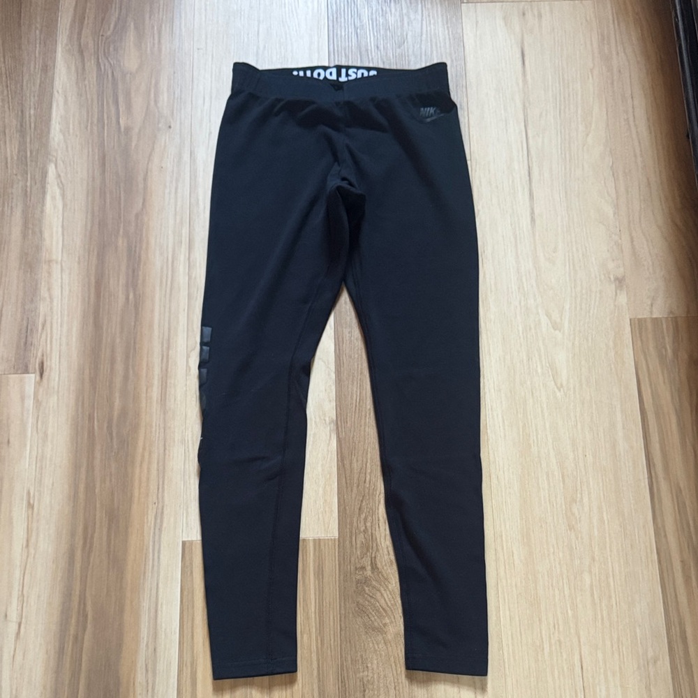 Nike Women’s Black Just do it waistband Leggings